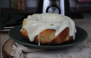 Bolo de iogurte com limão